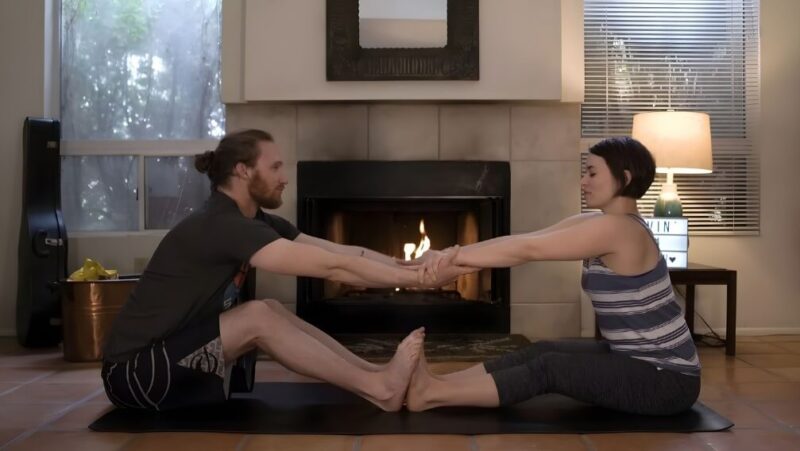 Beginner 2-person yoga